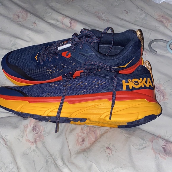 HOKA Mens challenger , size 12 , Brand New PRICE FIRM - Picture 3 of 5